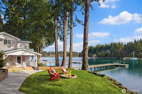 $3,995,000 | 11710 Arrow Point Drive Northeast, Bainbridge Island, WA 98110