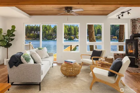 $4,250,000 | 11710 Arrow Point Drive Northeast, Bainbridge Island, WA 98110