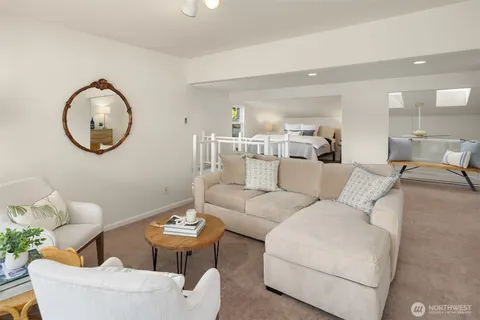 $4,250,000 | 11710 Arrow Point Drive Northeast, Bainbridge Island, WA 98110