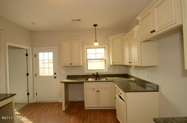 304 Winstead Loop Richlands, NC 28574 - Photo 20 of 53 304 WINSTEAD 20
