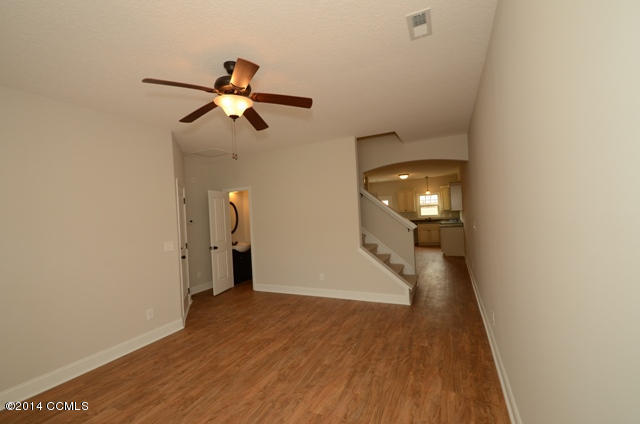 304 Winstead Loop Richlands, NC 28574 - Photo 4 of 53 304 WINSTEAD 04