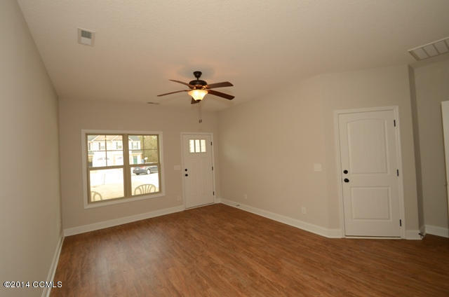 304 Winstead Loop Richlands, NC 28574 - Photo 5 of 53 304 WINSTEAD 05