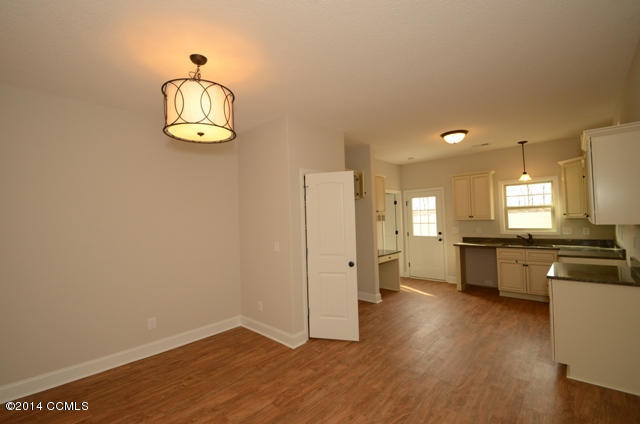 304 Winstead Loop Richlands, NC 28574 - Photo 10 of 53 304 WINSTEAD 10