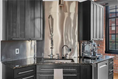 $785,000 | 18 Imperial Place, Unit 4G, Providence, RI 02903
