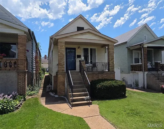 $2,000 | 5342 Daggett Avenue, St. Louis, MO 63110