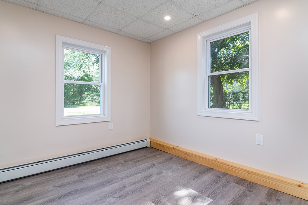3785 Main Road Tiverton, RI 02878 - Photo 8 of 26
