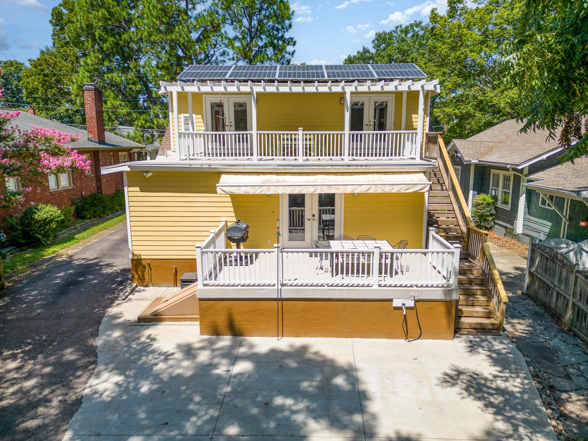 301 Duncan Street Raleigh, NC 27608 - Photo 22 of 41 Loads of opportunity to enjoy the upcoming Fall weather! Exterior Back