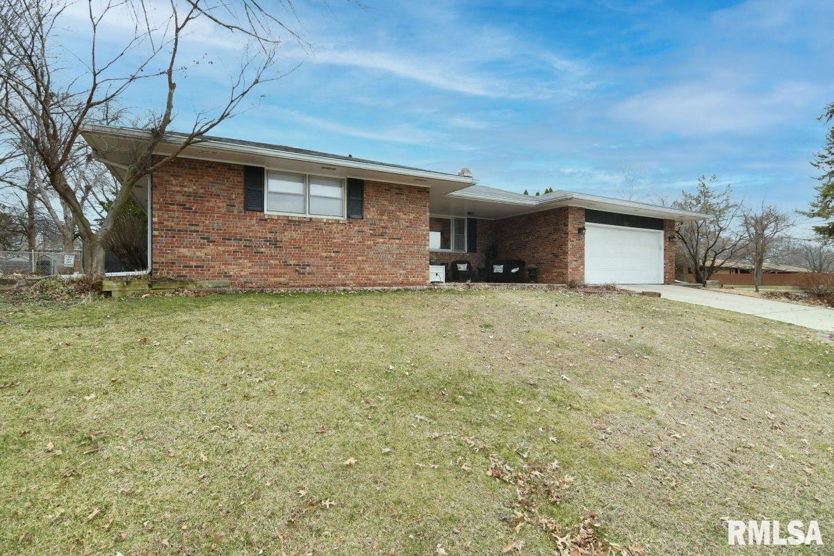101 Cartwright Drive Springfield, IL 62704 - Photo 42 of 47 Gallery Image 42