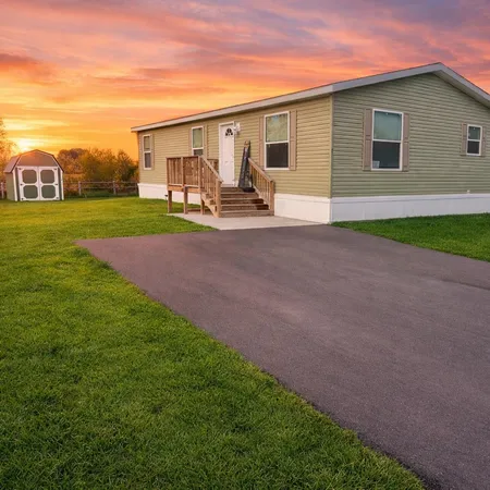 $134,900 | 38005 Highway 18, Unit 65, Prairie du Chien, WI 53821