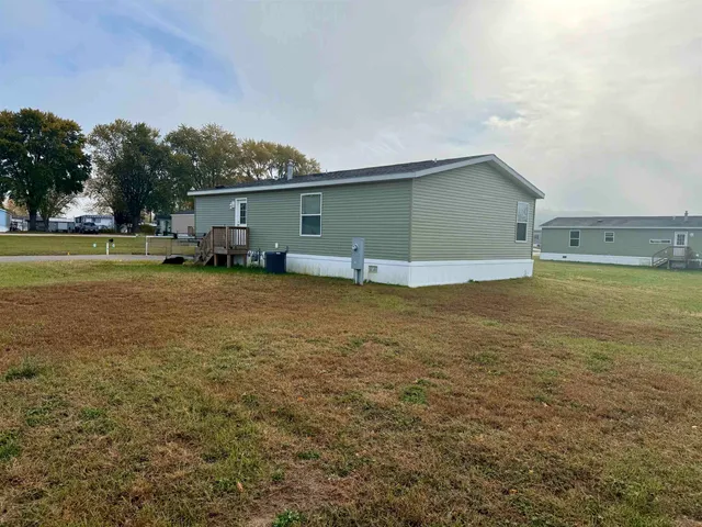 $139,900 | 38005 Highway 18, Unit 65, Prairie du Chien, WI 53821