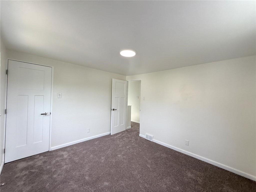 2429 Rose Garden Road Pittsburgh, PA 15220 - Photo 23 of 27