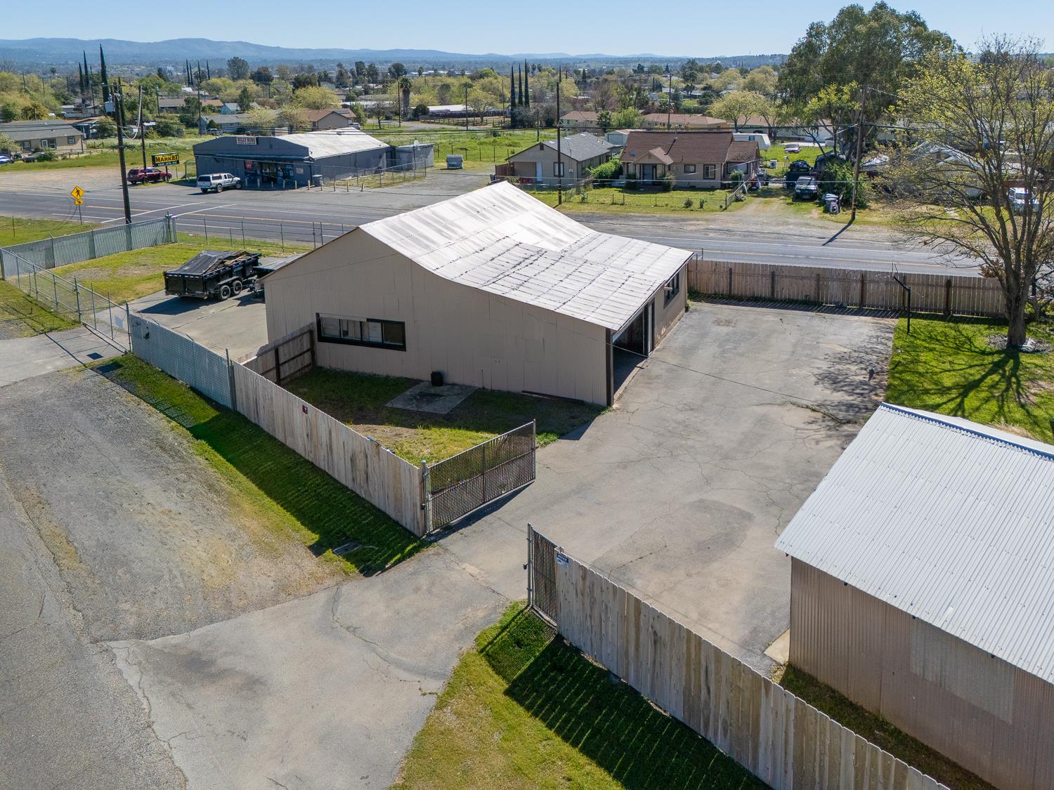 894 Grand Oroville, CA 95965 - Photo 4 of 49 a view of a city from a terrace