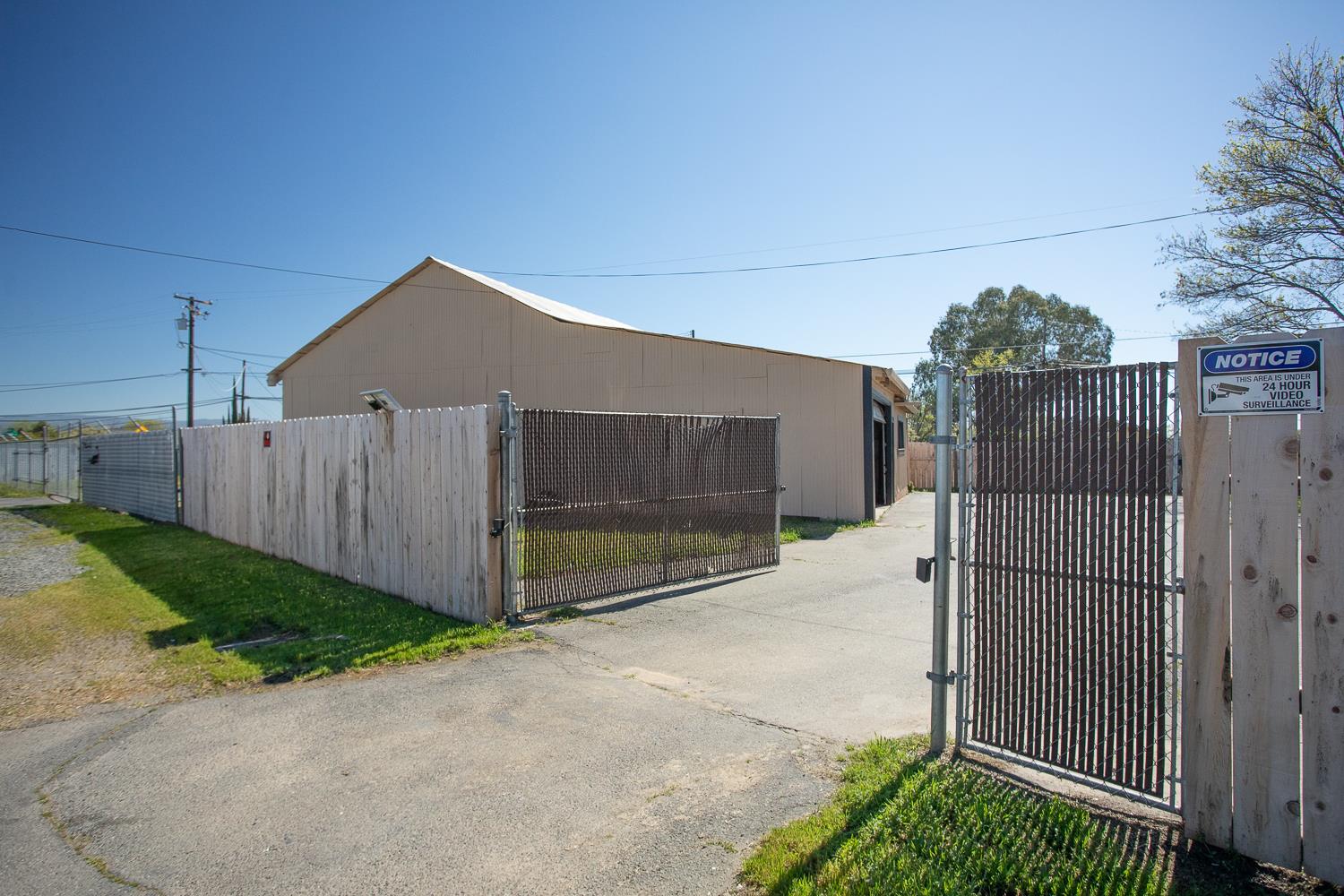 894 Grand Oroville, CA 95965 - Photo 42 of 49 a view of a backyard