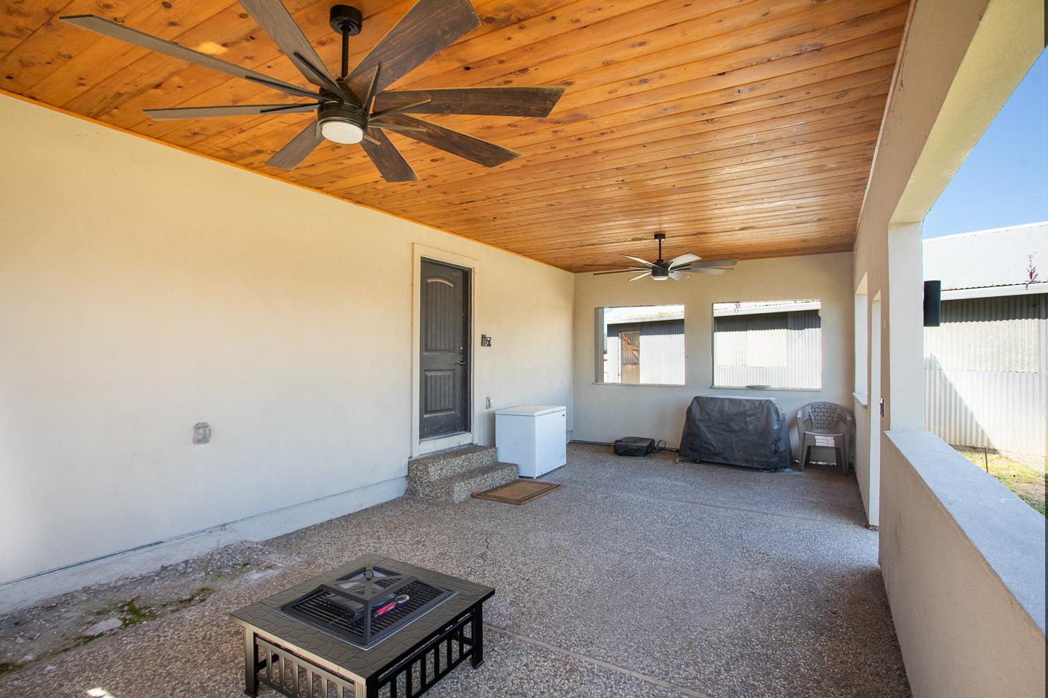 894 Grand Oroville, CA 95965 - Photo 46 of 49 a room with furniture and a window