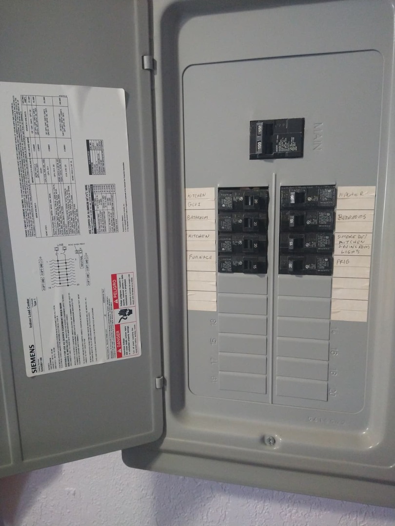 1917 Honore Avenue North Chicago, IL 60064 - Photo 14 of 27 a view of a hallway