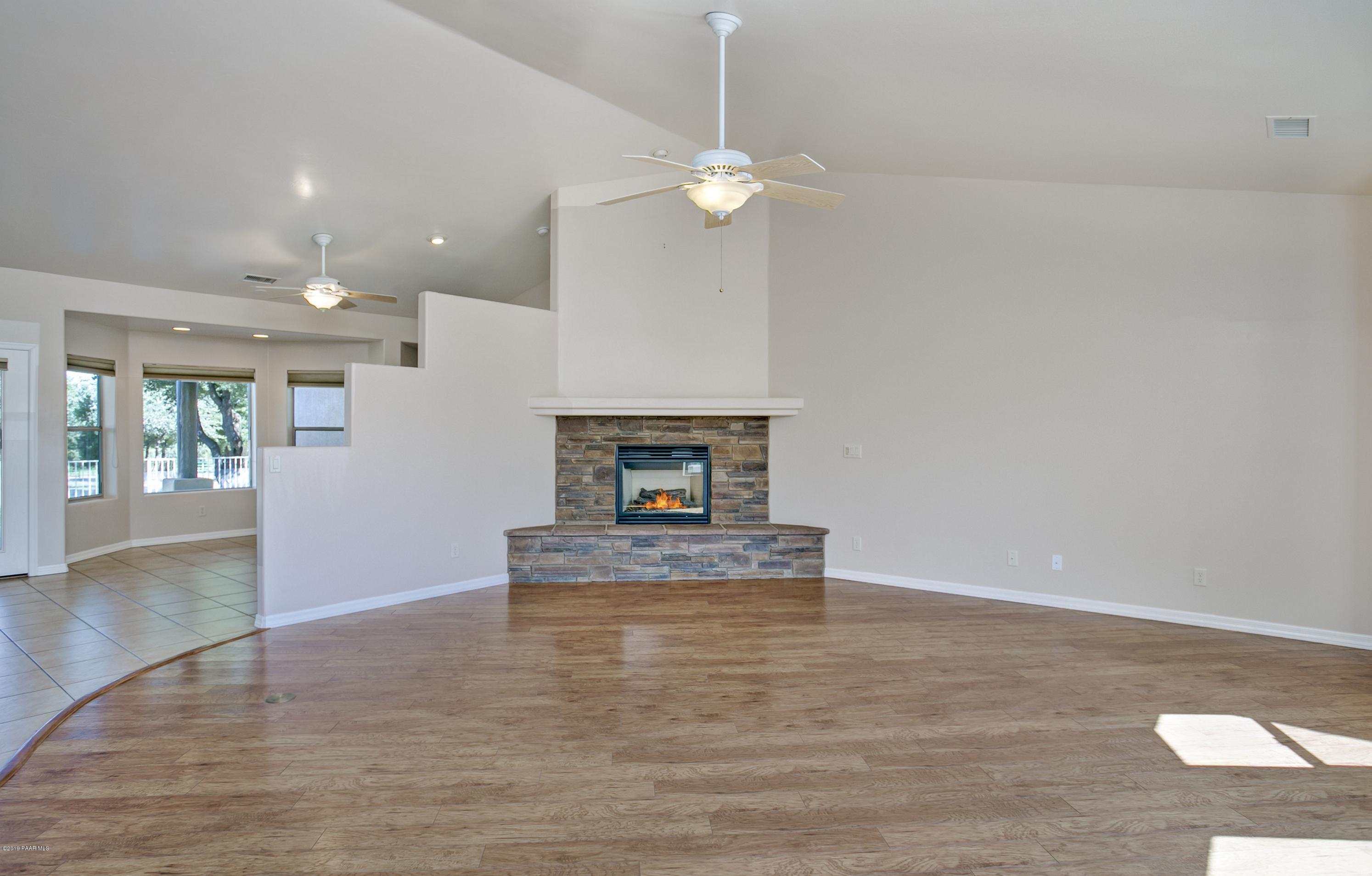3280 Black Jack Ridge Road Prescott, AZ 86305 - Photo 8 of 33 Great Room