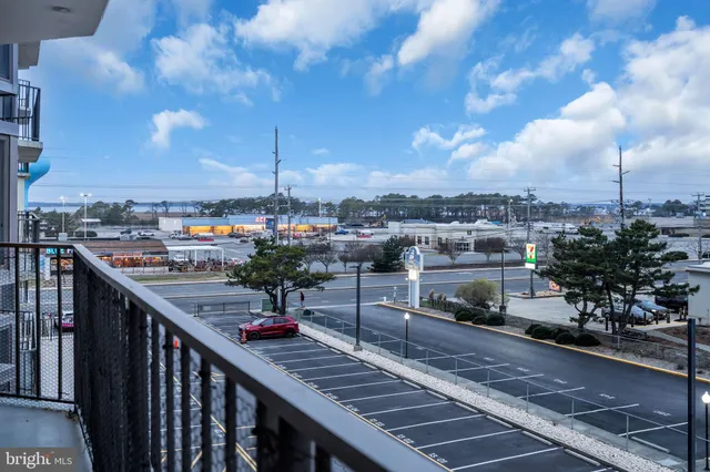 $539,900 | 9400 Coastal Highway, Unit 403, Ocean City, MD 21842