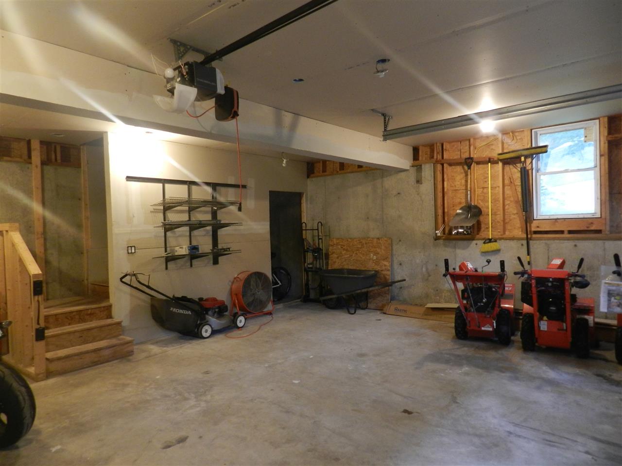 20 Hitty Road Salem, NH 03079 - Photo 36 of 39