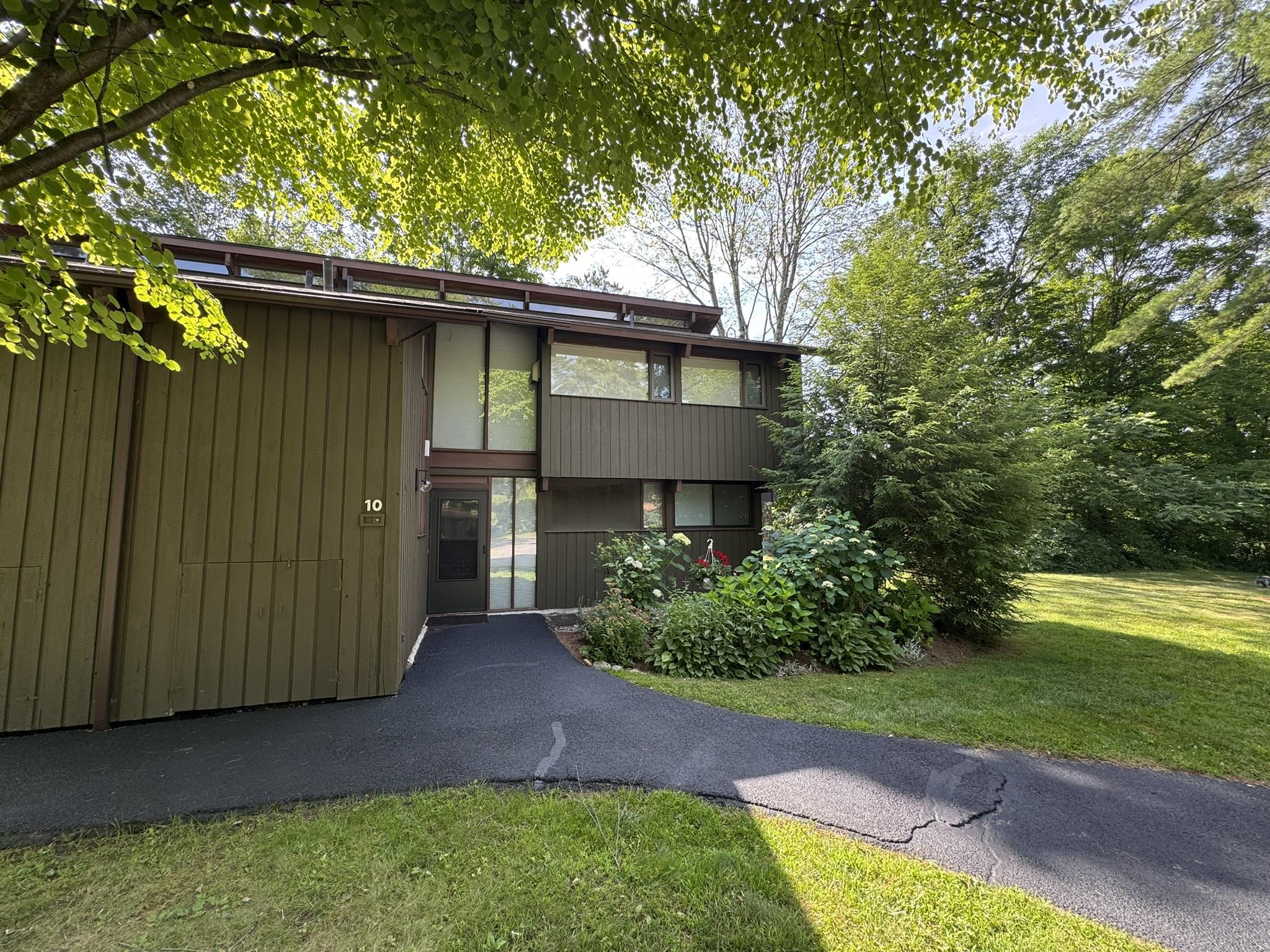 80 Murray Hill S Road, Unit 10 Manchester, VT 05255 - Photo 2 of 52