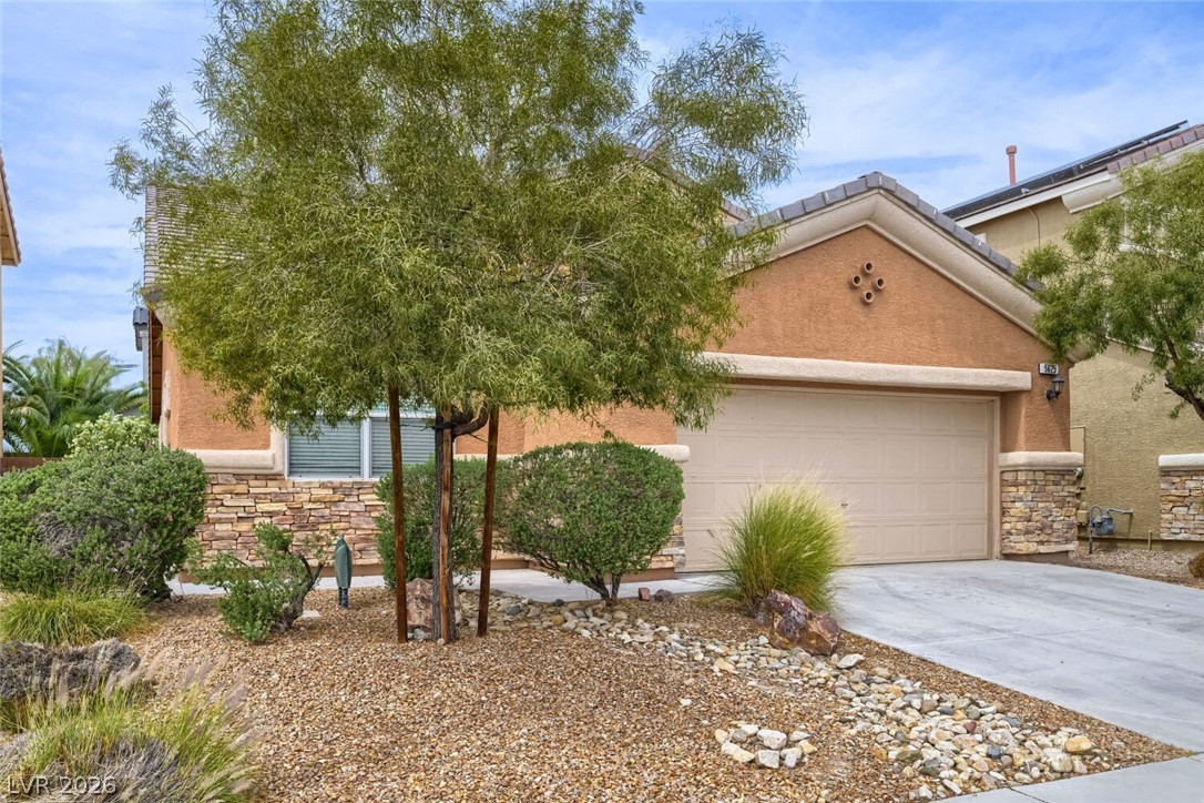 5625 North Lookout Crest Street North Las Vegas, NV 89031 - Photo 2 of 29
