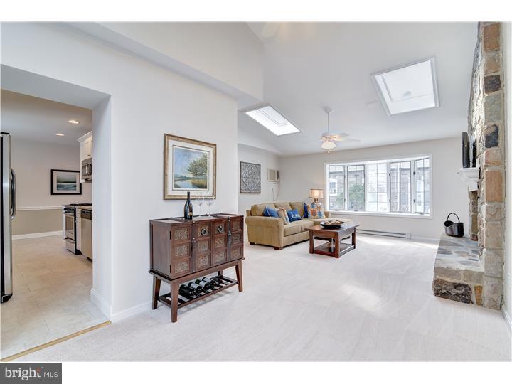 331 West Ridley Avenue Ridley Park, PA 19078 - Photo 6 of 25 Foyer