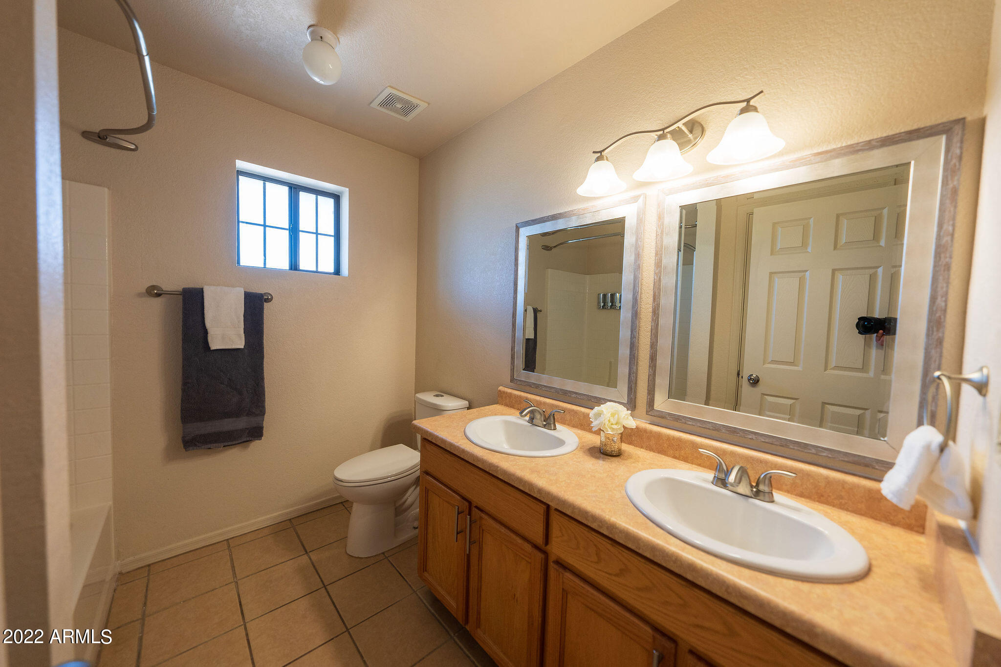 924 Via Puebla Rio Rico, AZ 85648 - Photo 15 of 34 en suite