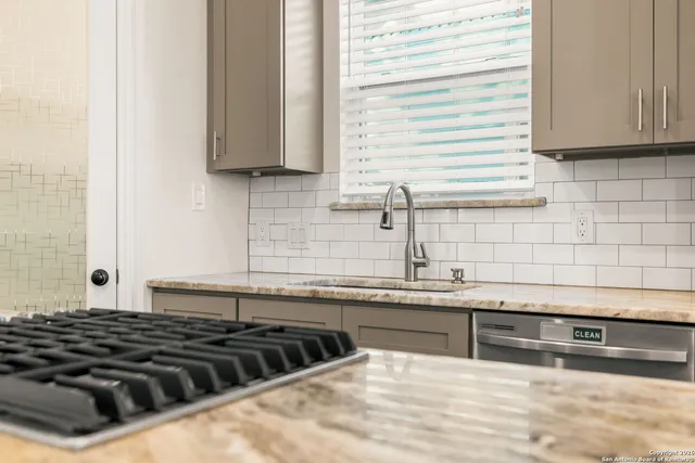 $514,999 | 1219 North Olive Street, San Antonio, TX 78202