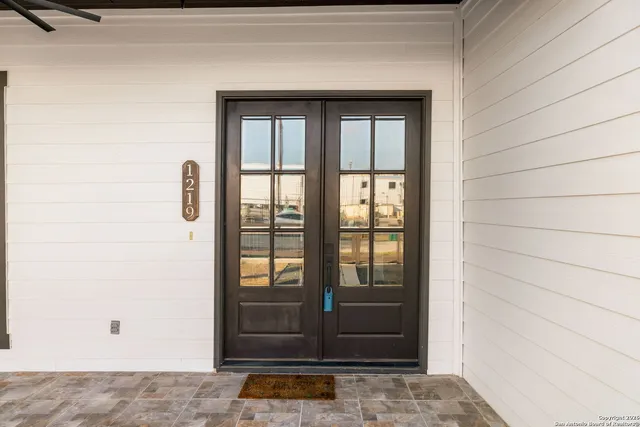 $514,999 | 1219 North Olive Street, San Antonio, TX 78202