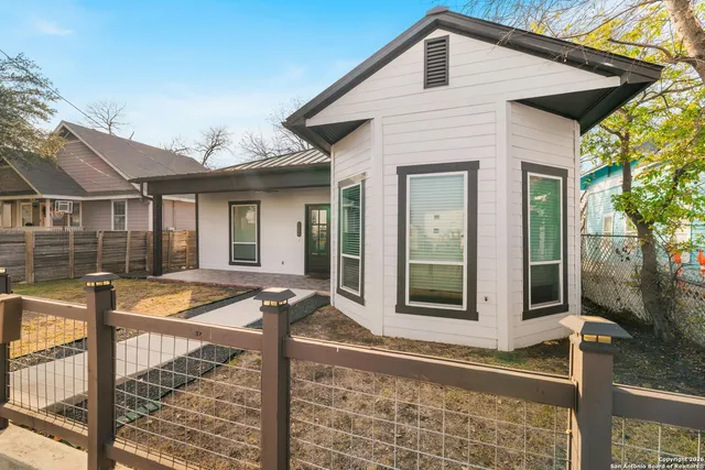 $514,999 | 1219 North Olive Street, San Antonio, TX 78202