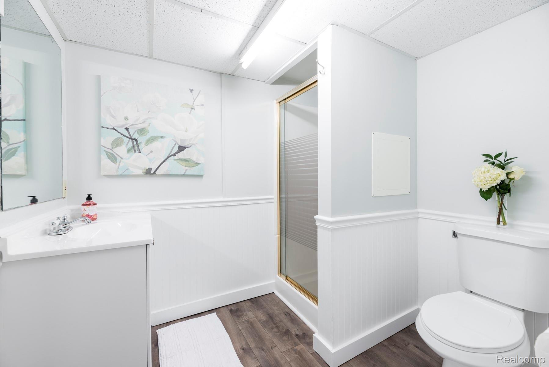2155 Cambridge Road Berkley, MI 48072 - Photo 21 of 24 BASEMENT FULL BATHROOM