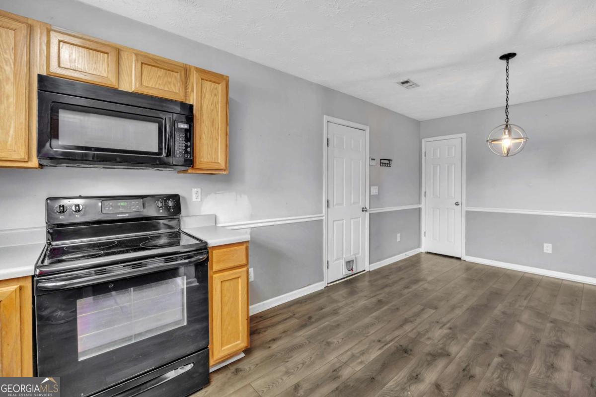572 Clyde's Way Jackson, GA 30233 - Photo 12 of 28