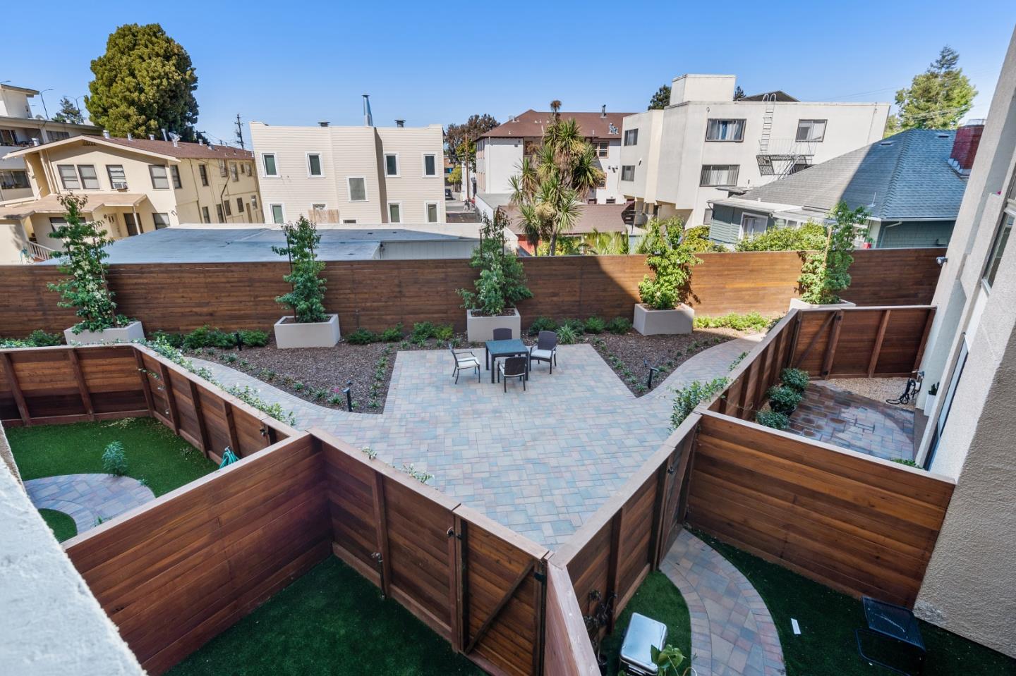 110 Park Road, Unit 102 Burlingame, CA 94010 - Photo 31 of 55 Gallery Image 31