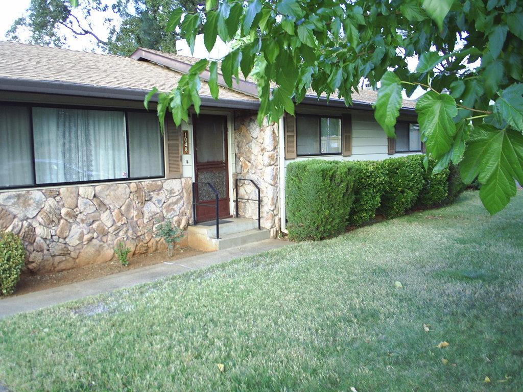 1048 Echo Road Redding, CA 96002 - Photo 1 of 7 Front