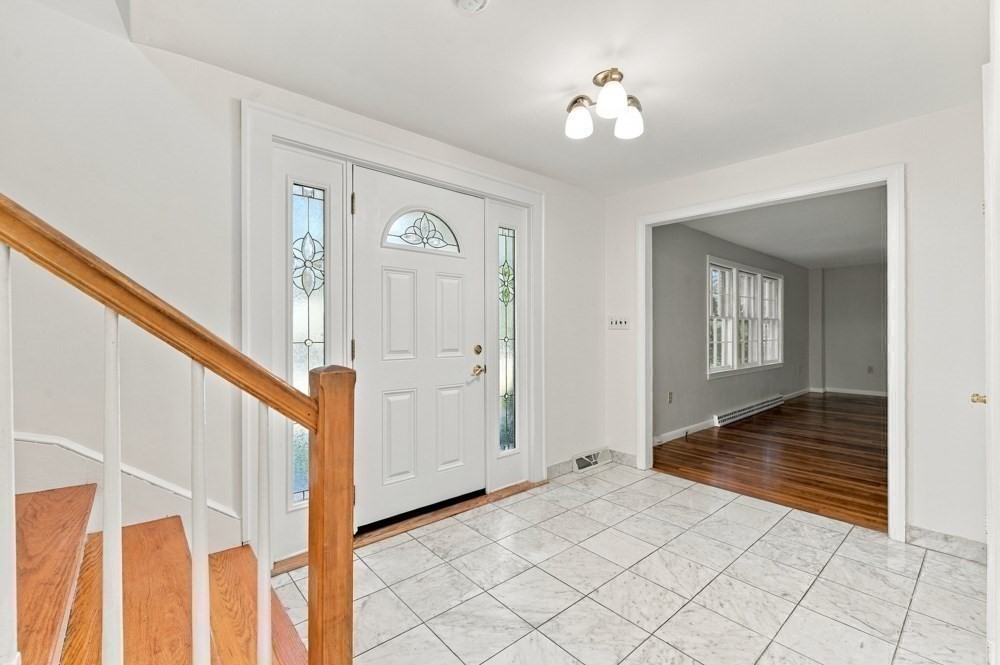15 Sheridan Road Andover, MA 01810 - Photo 3 of 42 Gallery Image 3