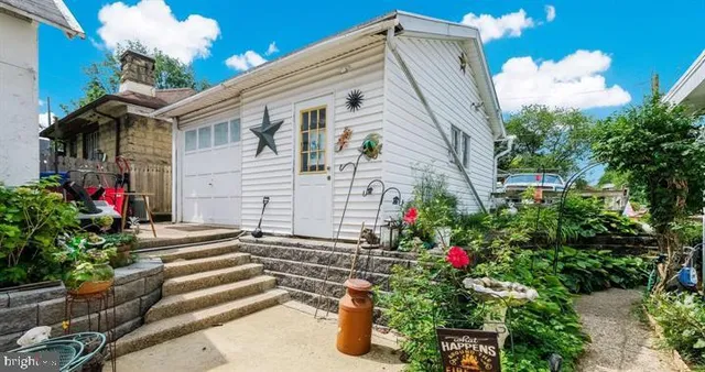 $725,000 | 7301 Chestnut Avenue, Elkins Park, PA 19027