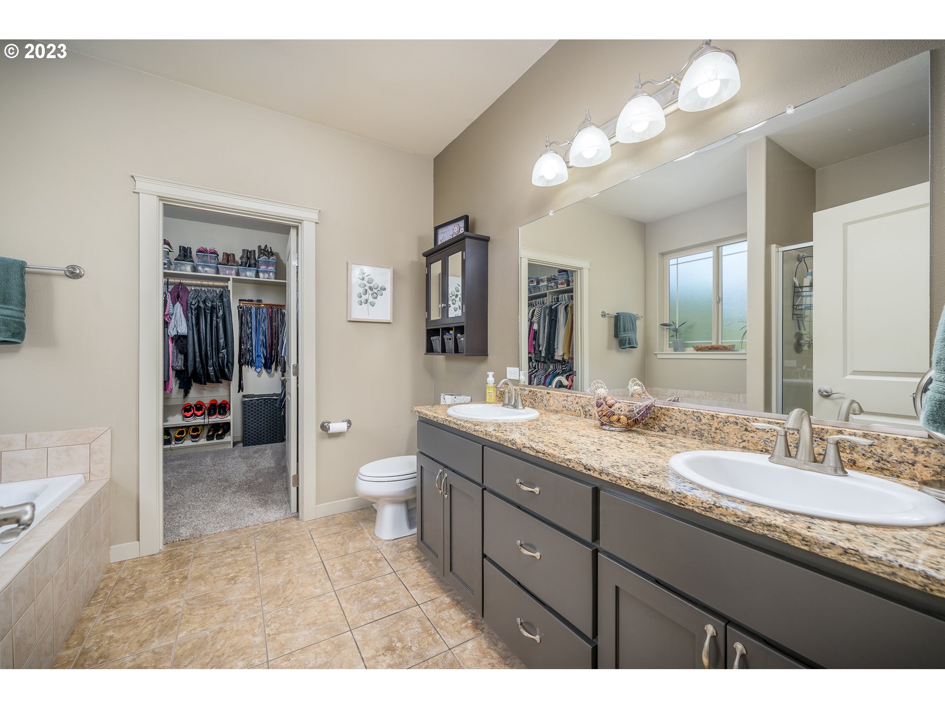 2939 Oak Ridge Street Northwest Albany, OR 97321 - Photo 16 of 32 Gallery Image 16
