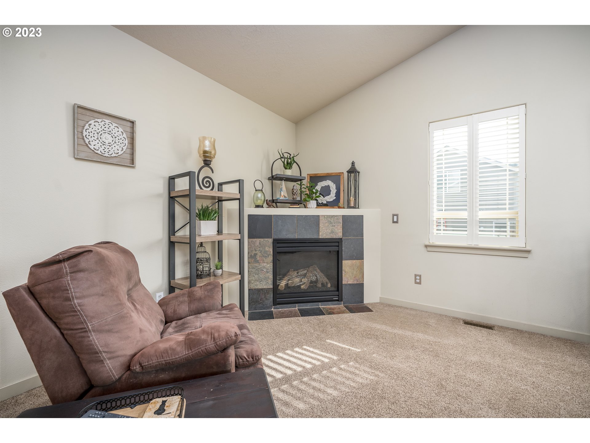 2939 Oak Ridge Street Northwest Albany, OR 97321 - Photo 10 of 32 Gallery Image 10