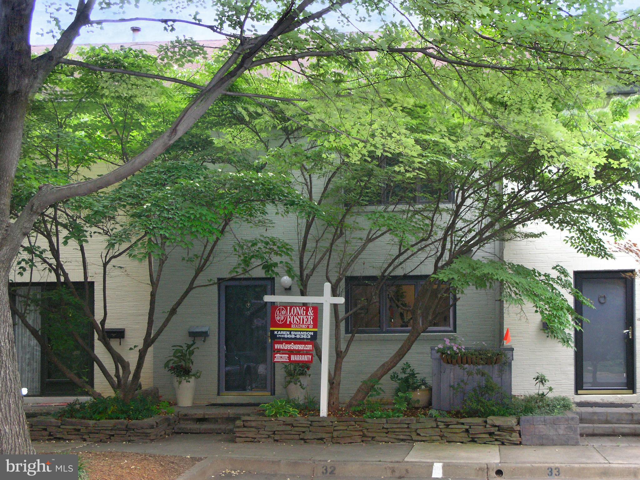 2013 Sarazen Place Reston, VA 20191 - Photo 1 of 27 Exterior (Front)