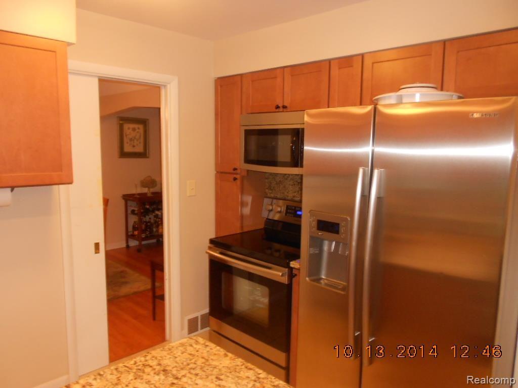 827 Shoreham Road Grosse Pointe, MI 48236 - Photo 7 of 44 575338.jpg