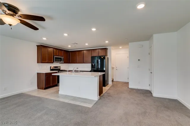 $1,945 | 787 Pickled Pepper Place, Henderson, NV 89011