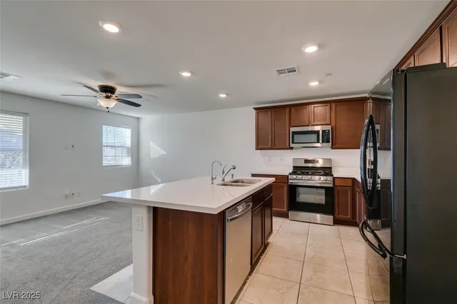 $1,945 | 787 Pickled Pepper Place, Henderson, NV 89011