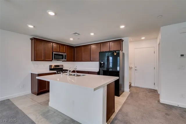 $1,945 | 787 Pickled Pepper Place, Henderson, NV 89011