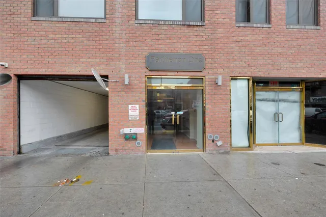 $3,300 | 172-18 Jamaica Avenue, Unit 3B | Woodhull Park