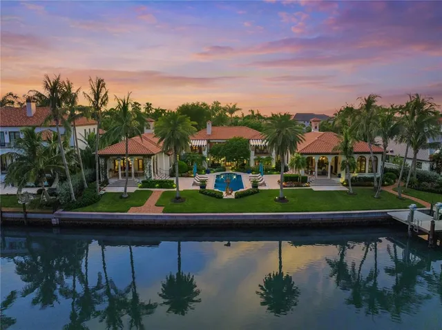 $16,850,000 | 139 South Washington Drive, Sarasota, FL 34236
