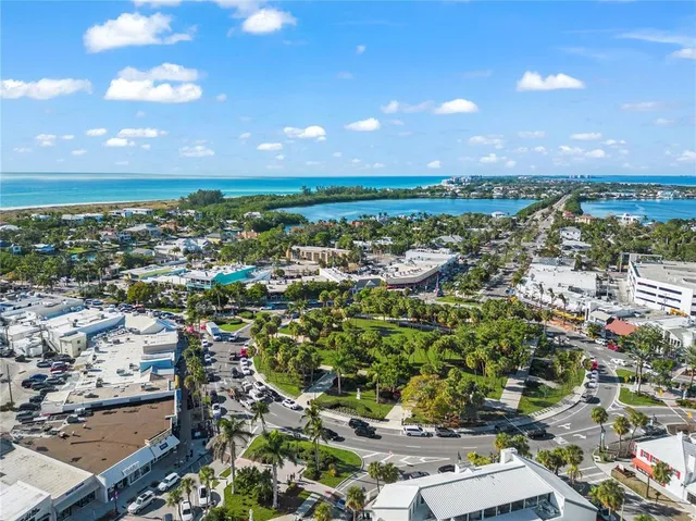 $16,850,000 | 139 South Washington Drive, Sarasota, FL 34236