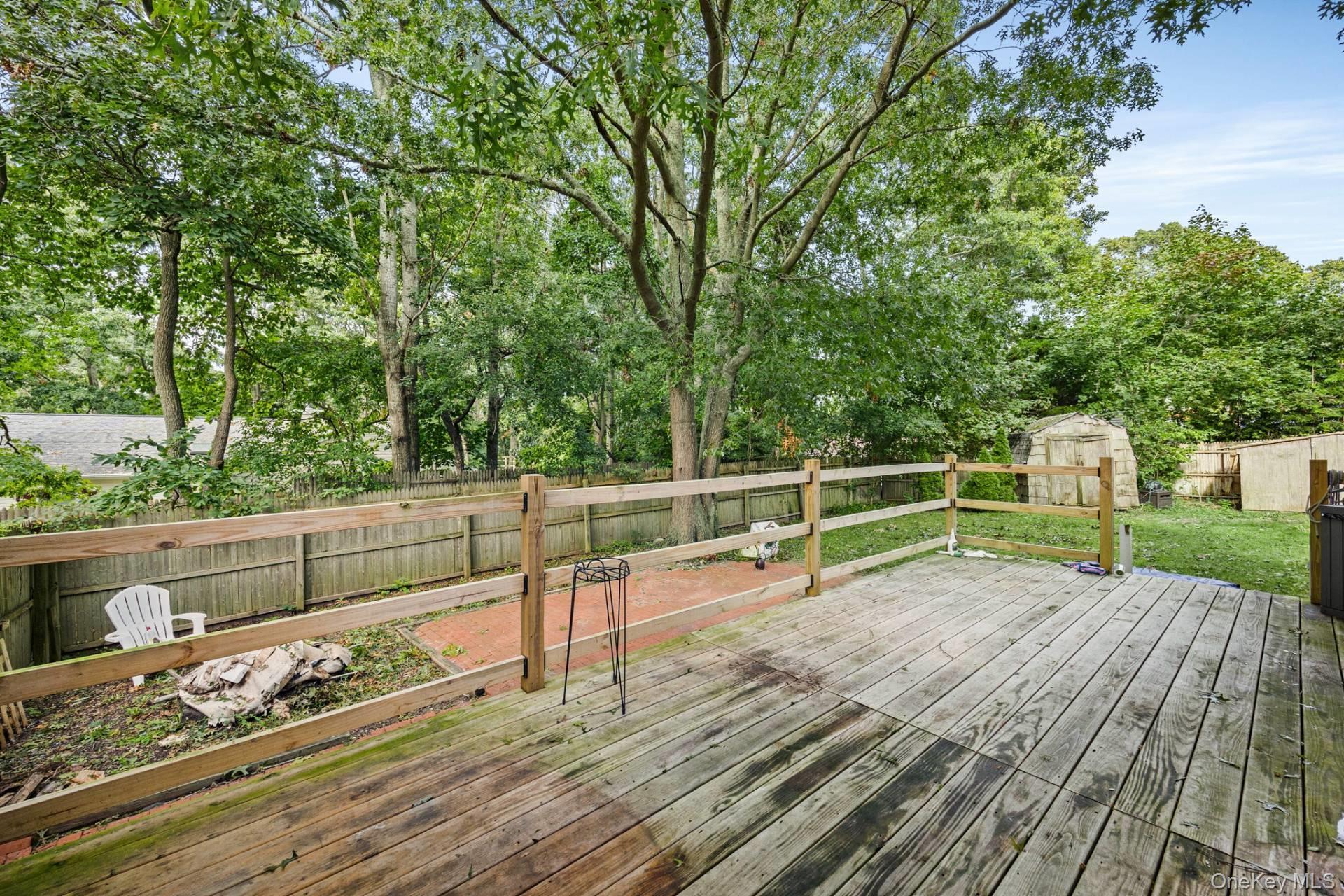 2 Easterly Road Hampton Bays, NY 11946 - Photo 16 of 24 Gallery Image 16