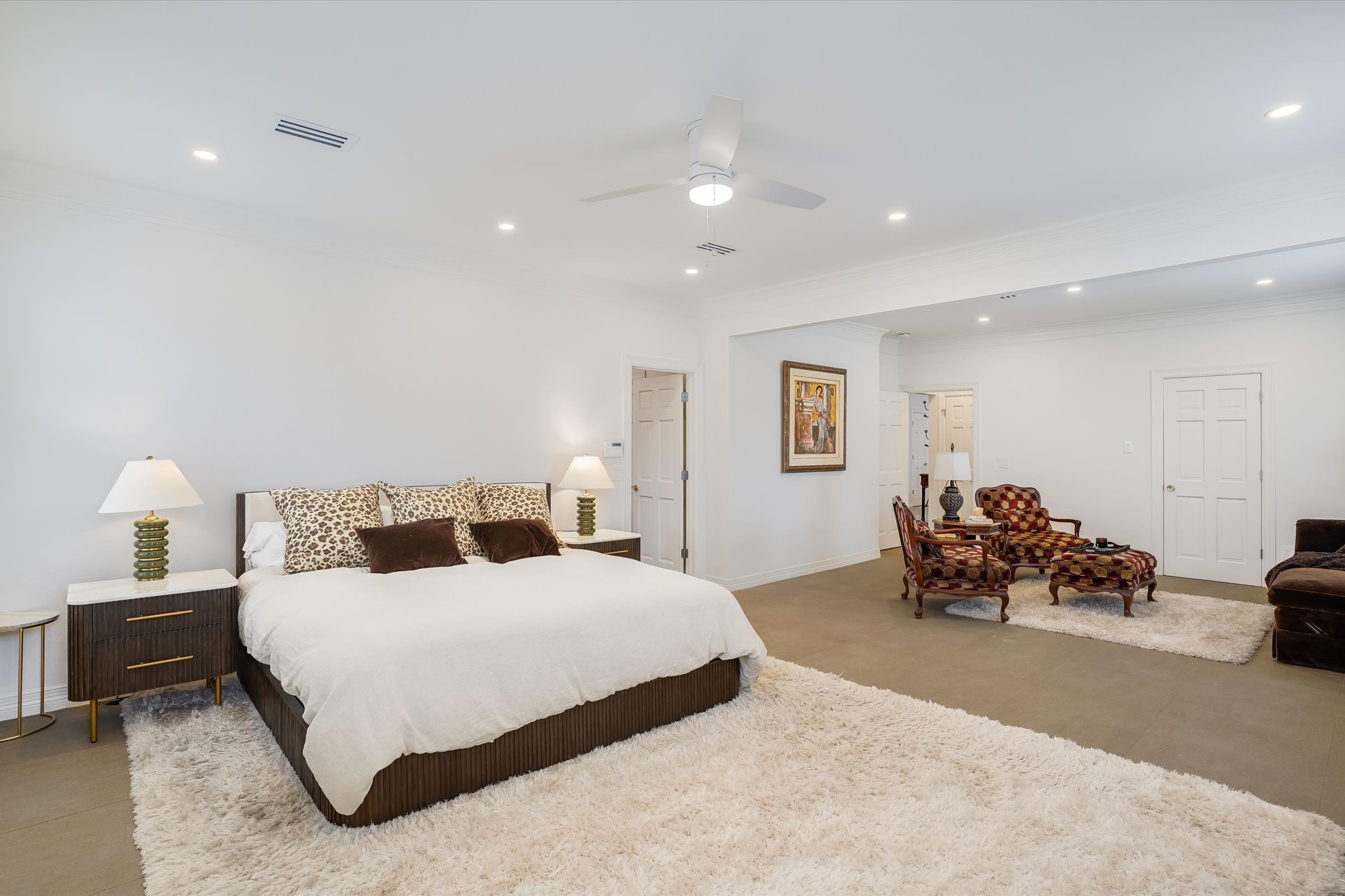 3705 Gilbert Street, Unit B Austin, TX 78703 - Photo 15 of 35 Bedroom with ceiling fan, baseboards, ornamental molding, and recessed lighting