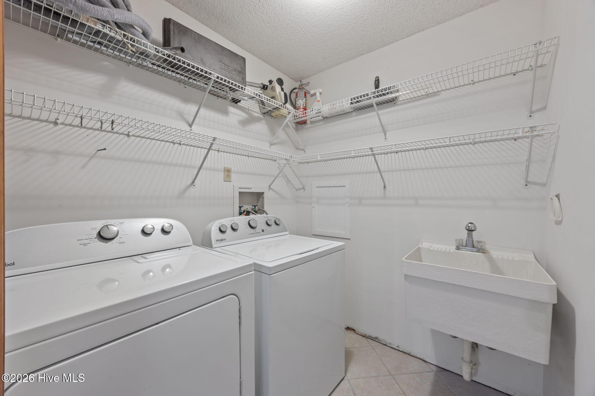 106 Whittaker Point Road Oriental, NC 28571 - Photo 21 of 46 8-web-or-mls-0C0A0013