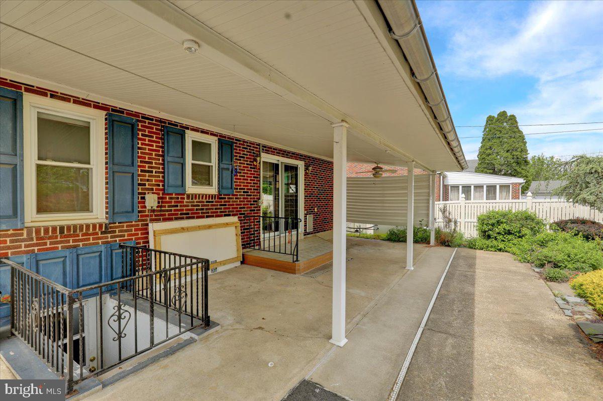 27 Woodland Road Reading, PA 19610 - Photo 25 of 34 a view of a balcony with chairs