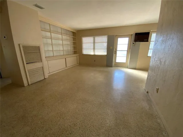 $279,000 | 1404 Corey Way South, South Pasadena, FL 33707